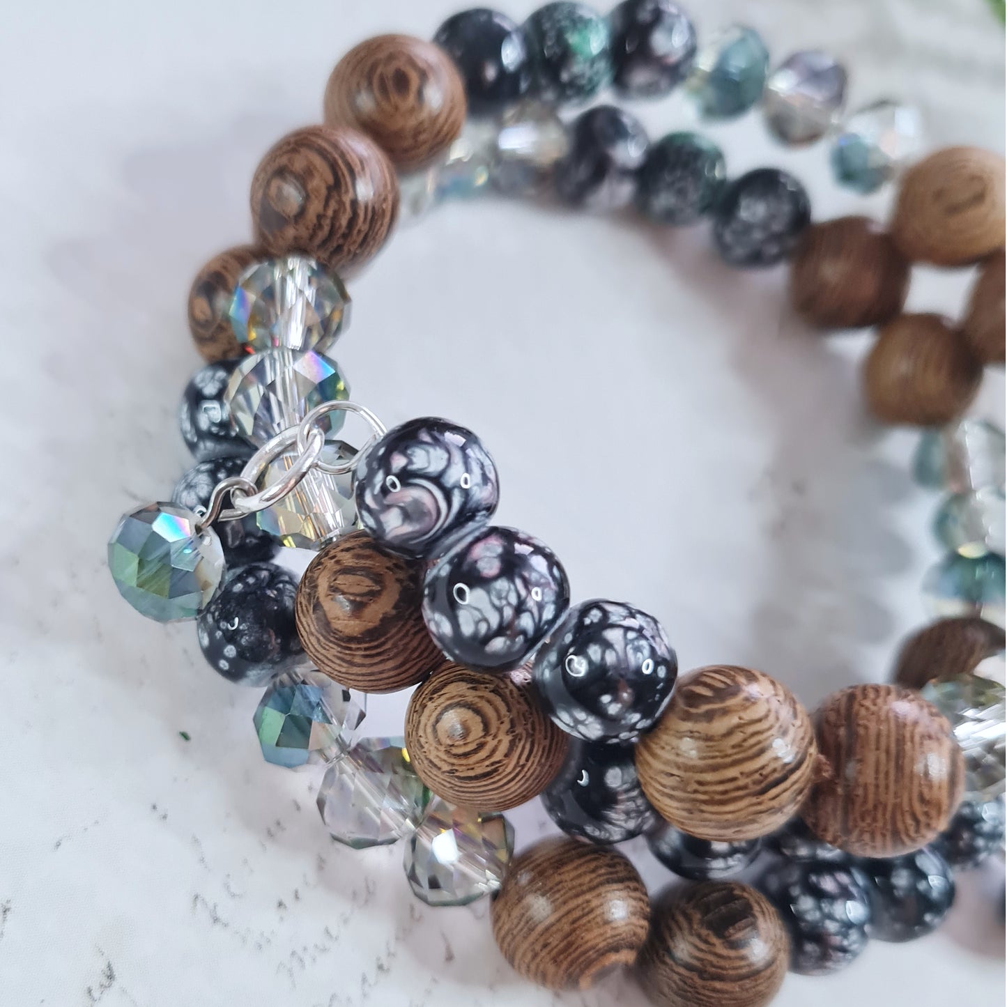 Armband - Glit, viðartónar, svart og túrkís