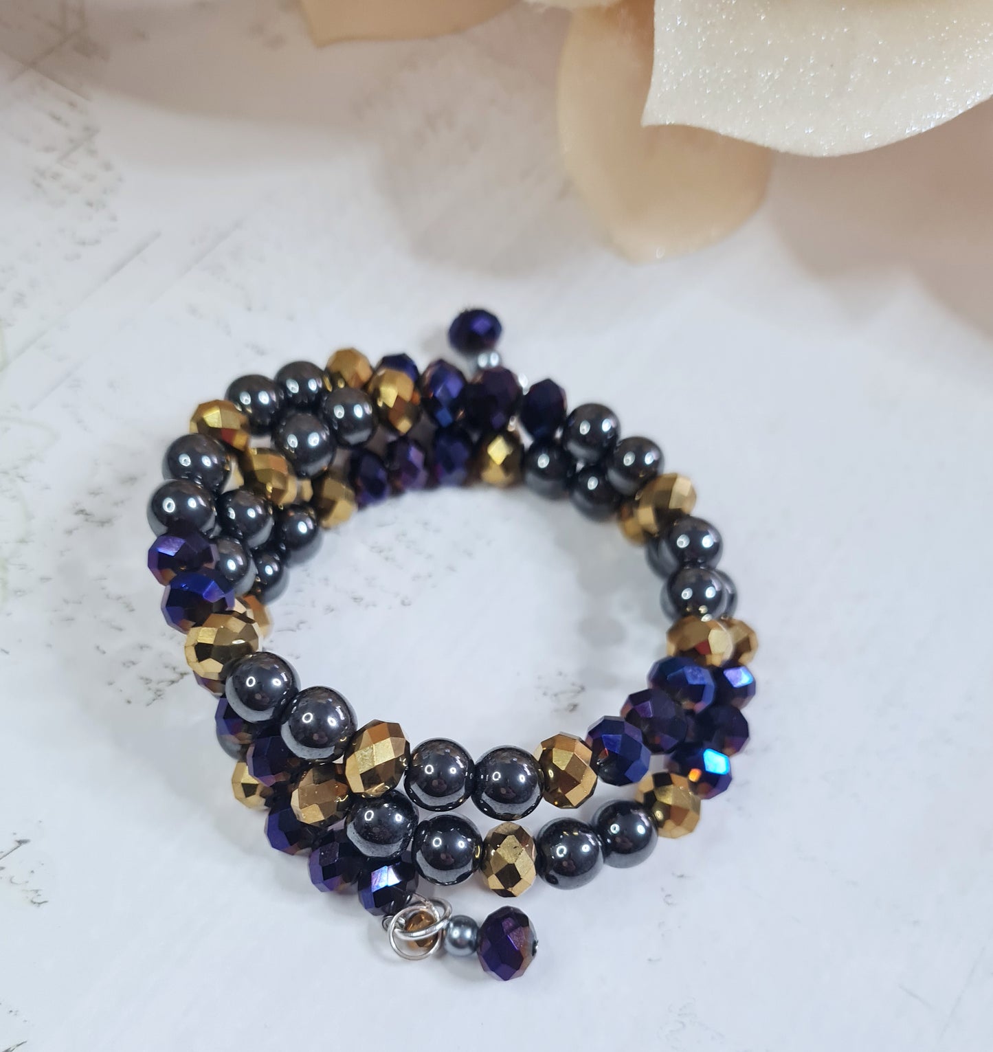 Armband - Glamúr, svart, fjólu og gyllt